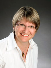 Ariane Beck, Ihre Ansprechpartnerin für die Media-Haftpflicht Bild von Ariane Beck, Ihre Ansprechpartnerin für die Media-Haftpflicht